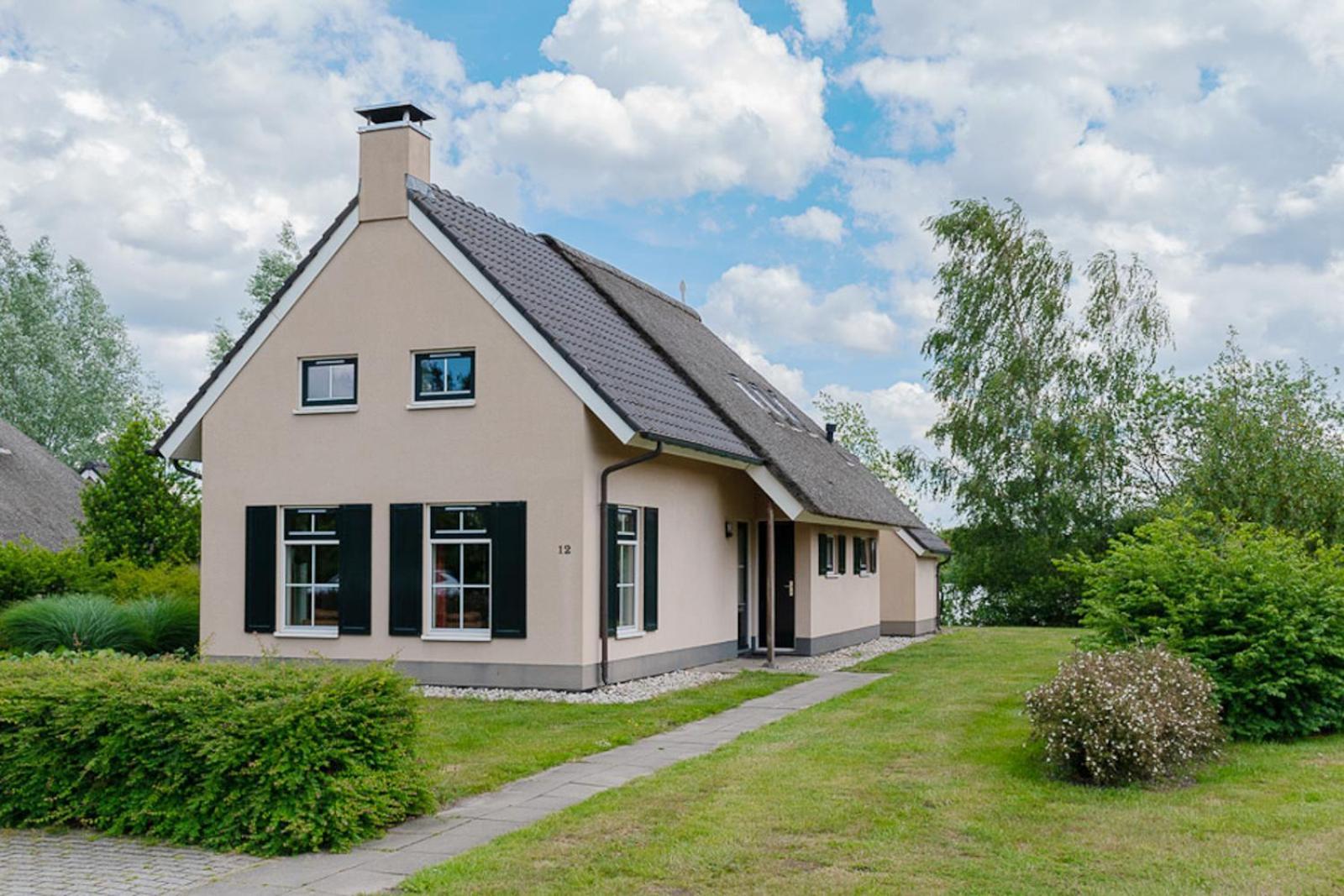 Summio Vakantiepark Emslandermeer Vlagtwedde Oda fotoğraf